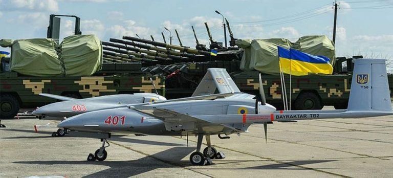 Ukrayna ordusuna ait Bayraktar SİHA Karadeniz’de devriye geziyor