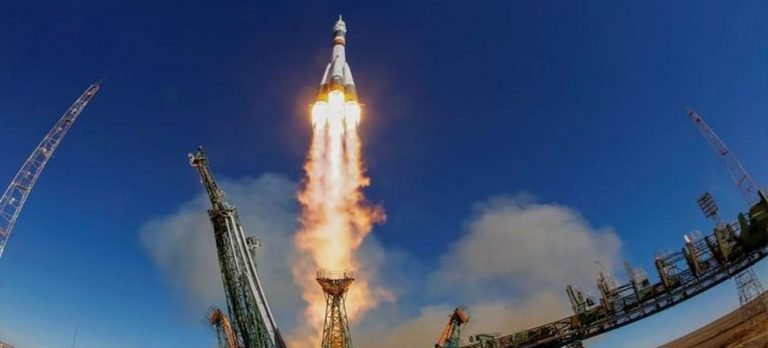 Rusya’nın kontrolden çıkan roketi Dünya’ya düştü