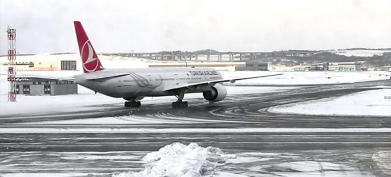 İstanbul Havalimanı’ndaki üçüncü pist de kullanıma açıldı