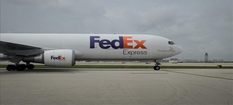 Amerikan kargo devleri FedEx ve UPS, Rusya sevkiyatlarını askıya aldı