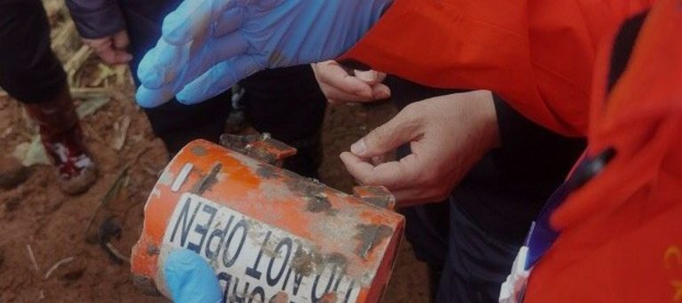 Çin’de düşen uçağın ikinci karakutusu da bulundu