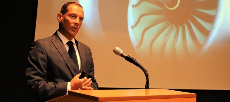 Rolls-Royce İTÜ ve ODTÜ’de öğrencilerle buluştu