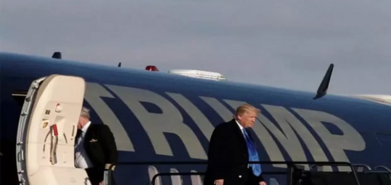 Uçağı arızalanan Trump acil iniş yaptı