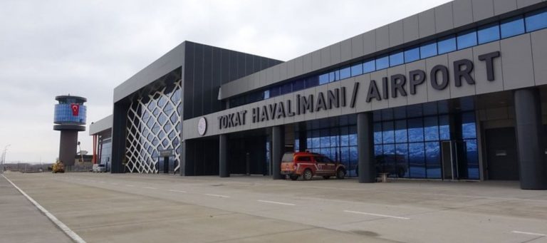 1.2 milyarlık havalimanı bugün hizmete açılıyor