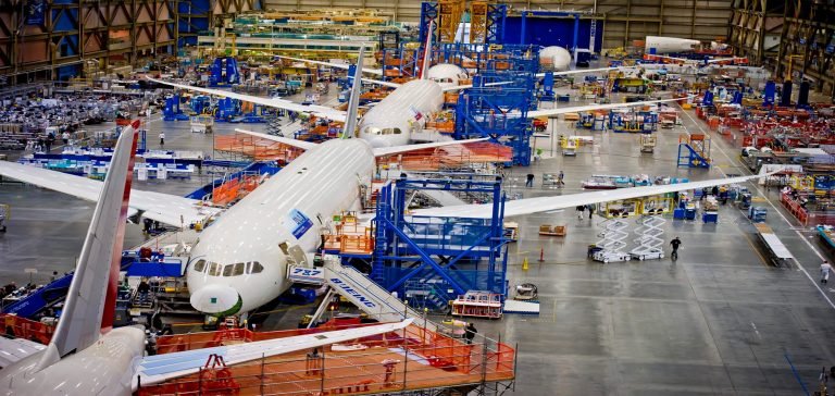 Boeing’e büyük darbe: İki tarafa 90 uçağı teslim edemedi