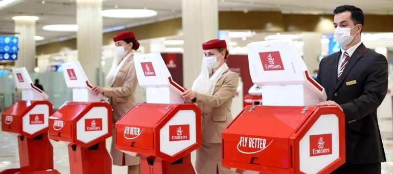 Emirates yolcuları mobil Check-in Portları sayesinde artık daha az bekleyecek