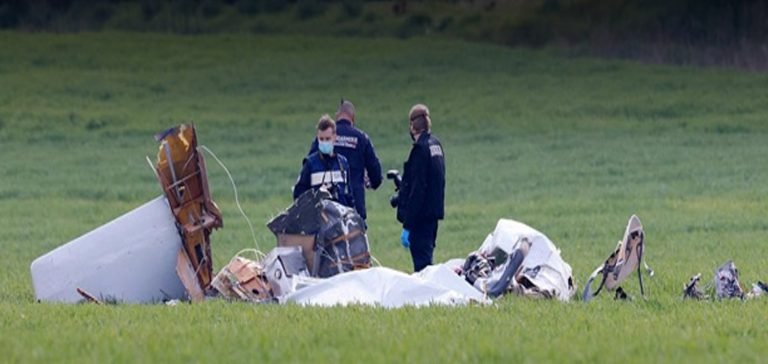 Fransa’da küçük uçak düştü: 3 ölü