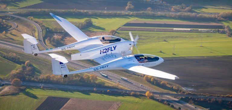 Hidrojen yakıtlı uçak dünya rekoru kırdı