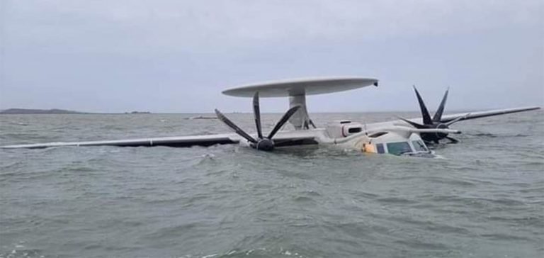 ABD Donanmasının E-2D Hawkeye uçağı düştü