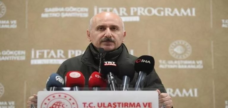 Bakan Karaismailoğlu: Sabiha Gökçen Havalimanı metro hattını en geç Ağustos ayında hizmete açacağız