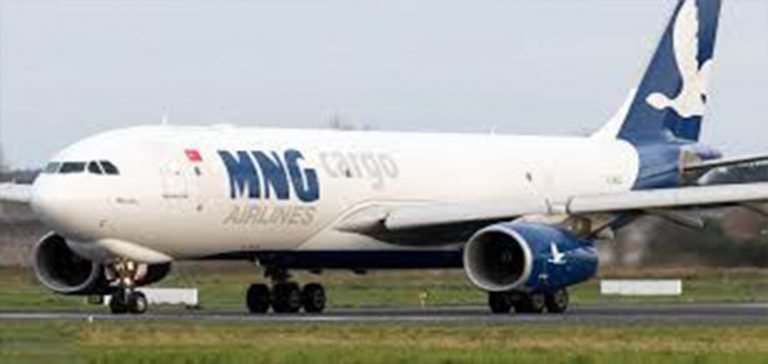 MNG Havayolları’na ait kargo uçağı havadan geri döndü