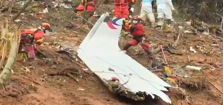 Çin’de uçak kazasına dair ön inceleme tamamlandı