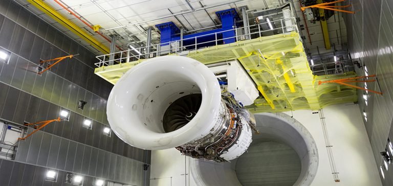 Rolls-Royce Air Bp ile motor testleri için sürdürülebilir Havacılık Yakıtı anlaşması imzaladı