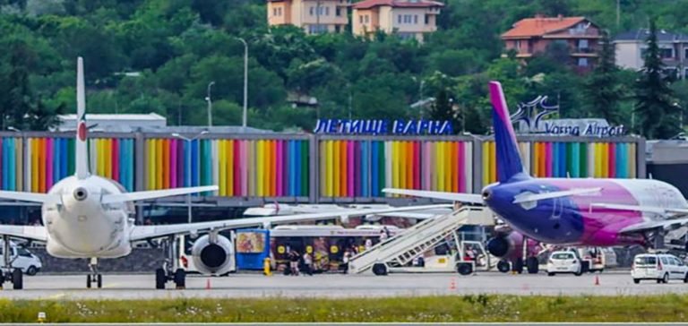 Bulgaristan havaalanlarında uçak trafiği yavaş yavaş eskiye dönüyor