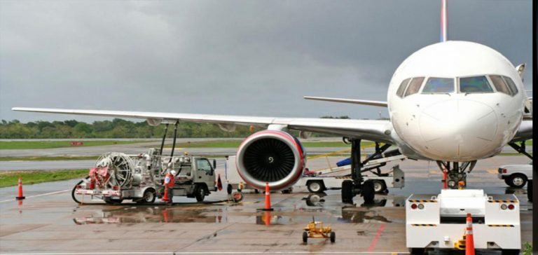 Dakar Uluslararası Havalimanı’nda uçak yakıtı kıtlığı başladı