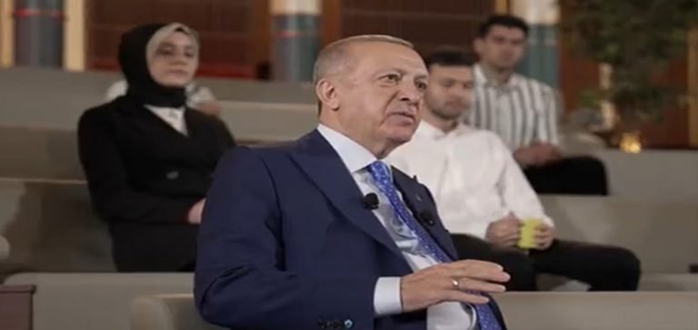 Erdoğan, ”AHL’deki pistler belkide kalacak”