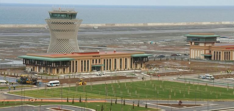 Rize-Artvin Havalimanı’nda test uçağı piste indi!.