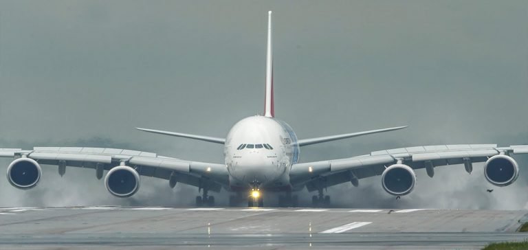 Dünyanın en büyük yolcu uçağı paramparça olacak