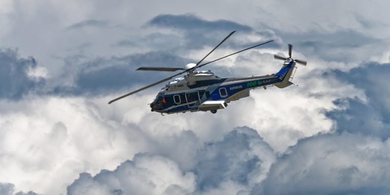Yalnızca sürdürülebilir havacılık yakıtının kullanıldığı ilk helikopter uçuşu gerçekleşti