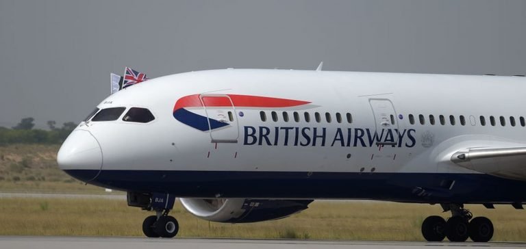 British Airways çalışanları yaz sezonunda greve gitmek için oy kullandı