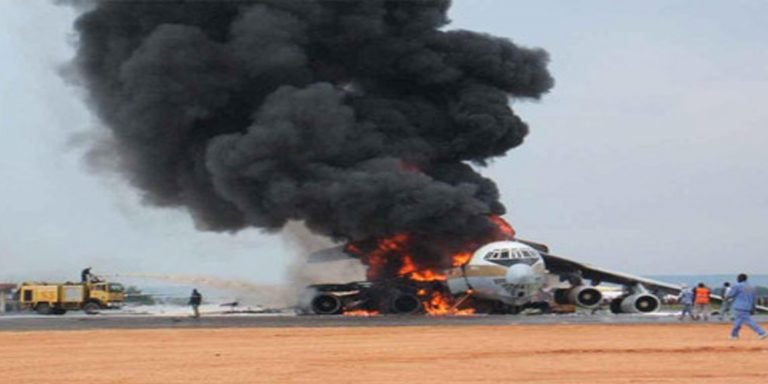 Rusya’da askeri nakliye uçağı sert iniş yaptı: 4 ölü, 5 yaralı