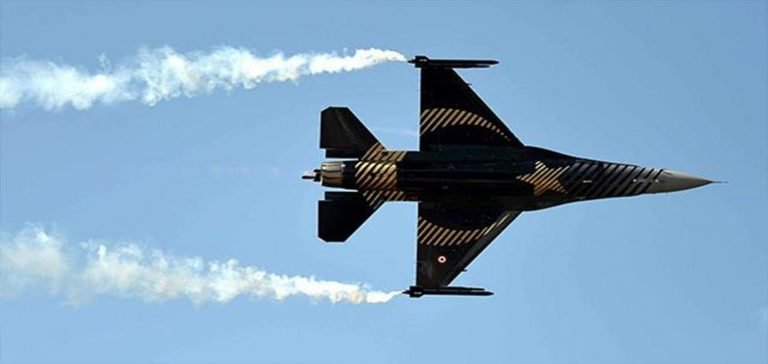 SOLOTÜRK kurtuluş gününde İzmit semalarında