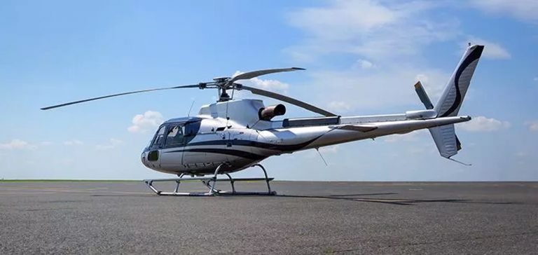 İçinde 4 Türk’ün bulunduğu uçak, radardan kayboldu