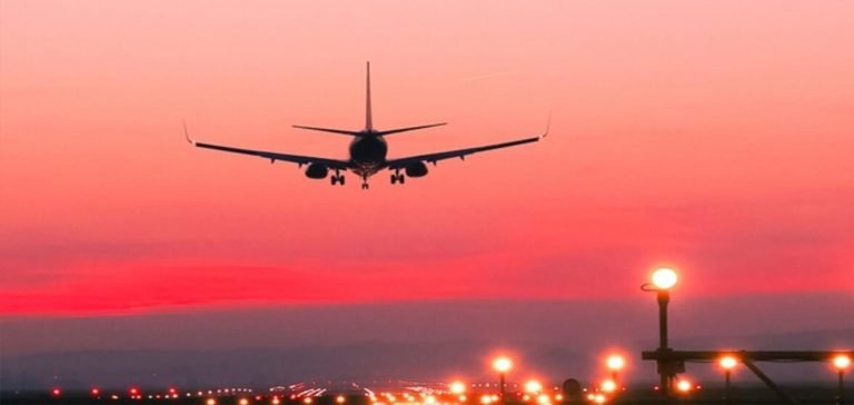 Rusya’da uçak sert iniş yaptı: 3 yaralı