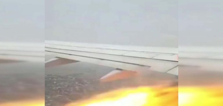 Kanadı alev alan yolcu uçağı acil iniş yaptı