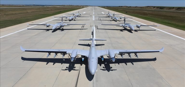 Bayraktar AKINCI filosu bir arada görüntülendi