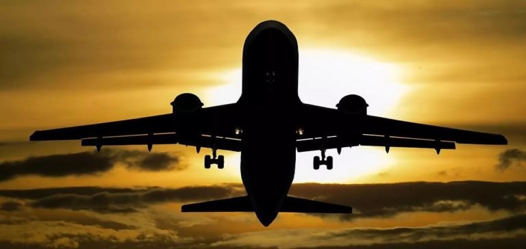 Suudi Arabistan’dan hava sahasını İsrail’i de kapsayacak şekilde tüm sivil uçuşlara açma kararı