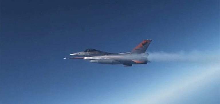 Milli hava-hava füzesi Gökdoğan göreve hazırlanıyor