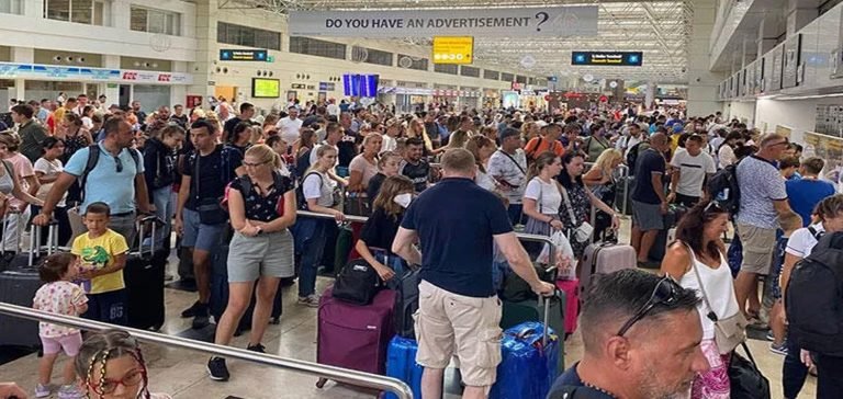 Rusya’dan Antalya Havalimanı’na günde 80 uçak iniyor