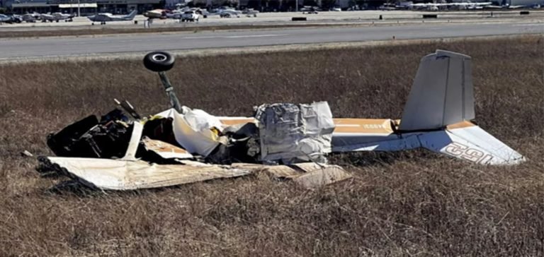 California’da 2 uçak havada çarpıştı: 2 ölü