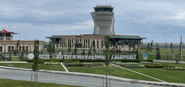 Rize-Artvin Havalimanı’nda 3 ayda 196 bin 826 yolcu trafiği gerçekleşti