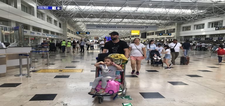 Antalya’da hava yolu trafiği, salgın öncesi döneme yaklaştı