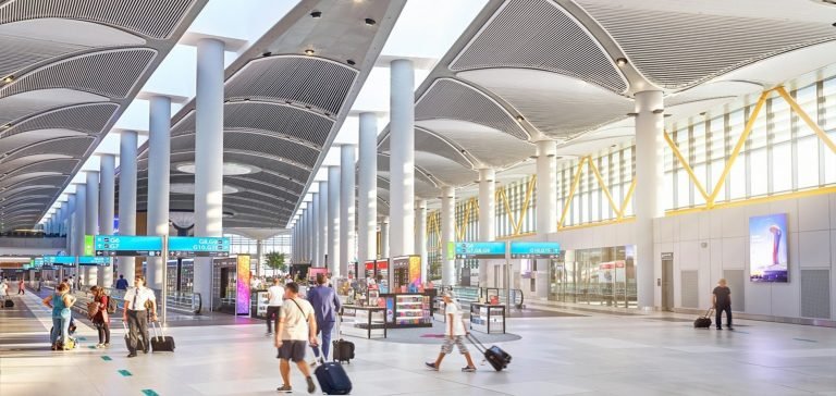 Avrupa’da en yoğun İstanbul Havalimanı oldu