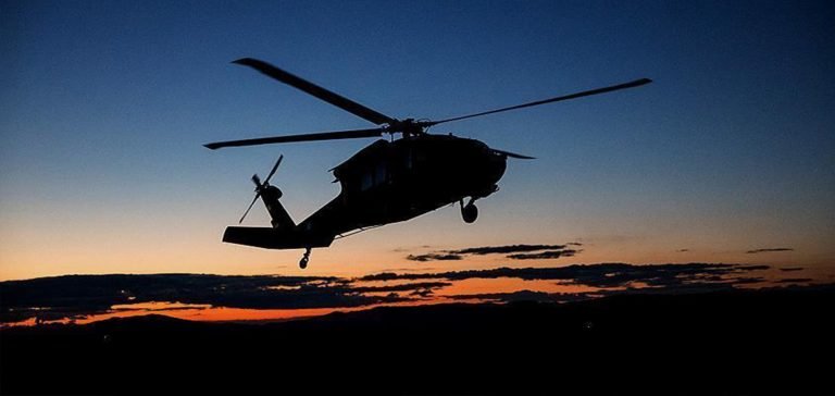 Pakistan’da içinde korgeneralin de bulunduğu helikopterden haber alınamıyor
