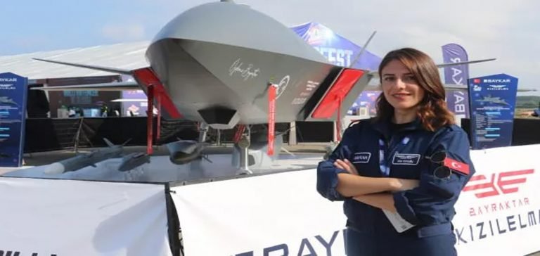 Bayraktar’ın pilot eğitmeni KIZILELMA’yı anlattı!