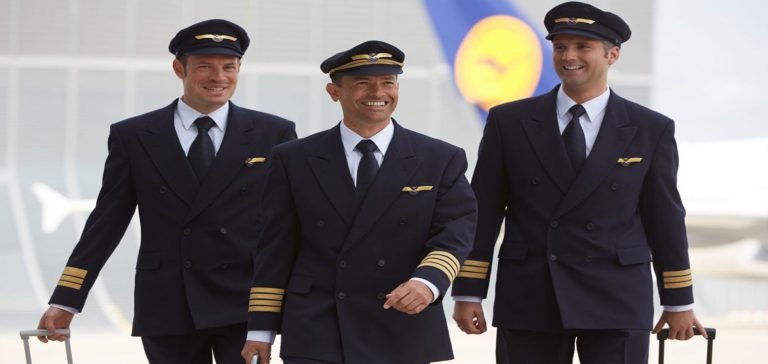 Lufthansa, pilotların  grevi nedeniyle 800 uçuşu iptal etti