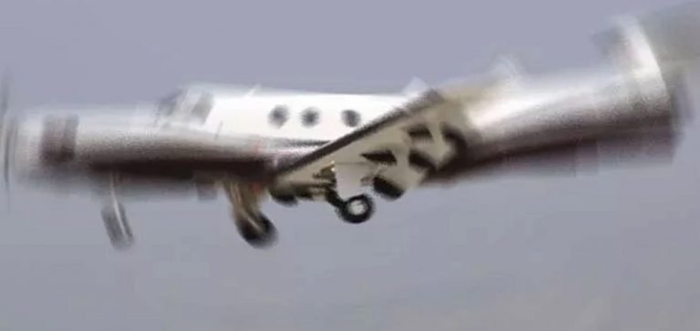 Namibya’da uçak düştü: 5 ölü