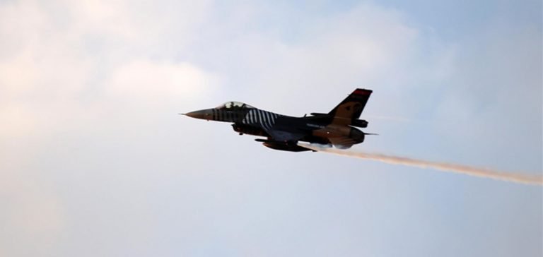 SOLOTÜRK Manisa’da prova uçuşu yaptı