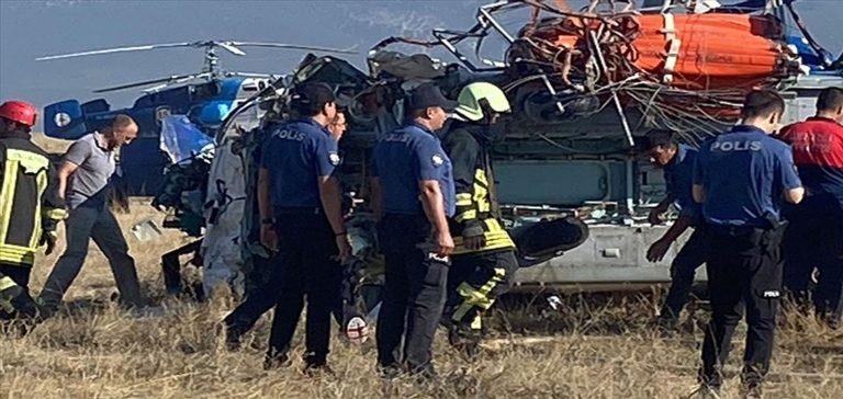 Denizli’de yangın söndürme helikopteri düştü