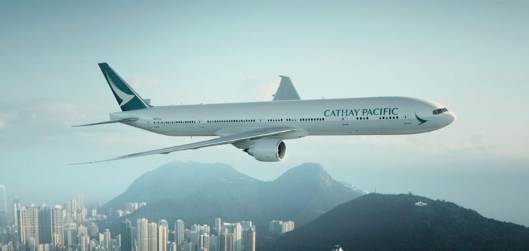 Cathay Pacific Havayolları bazı uçuşlarında yeniden Rusya hava sahasını kullanacak