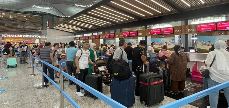 İstanbul’daki havalimanları 9 ayda yolcu sayısını 27,5 milyon arttırdı