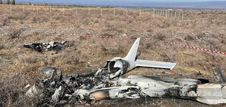 Kırgızistan’ın Tokmok şehrinde eğitim uçağı düştü