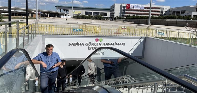 Pendik-Sabiha Gökçen Havalimanı Metro Hattı vatandaşlardan tam not aldı
