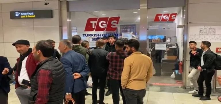 Sabiha Gökçen Havalimanı’nda ‘bavul krizi’. Yolcular duruma isyan etti