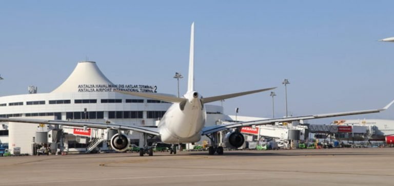 Antalya Havalimanı’nın kapasitesi yeni yatırımlarla yüzde 100 artırılacak