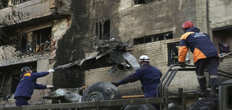 Rusya’da askeri uçak düştü